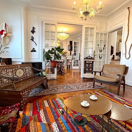 Bonne Nouvelle Apartment
